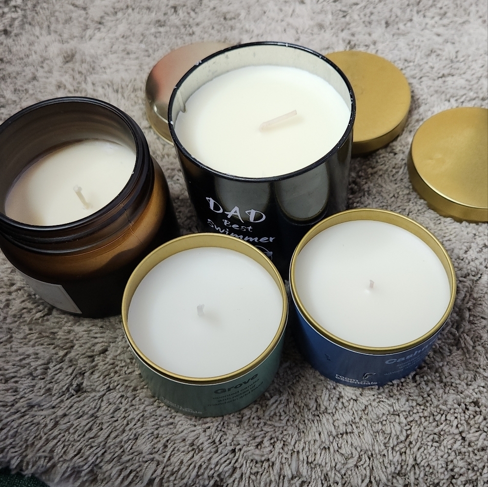 4 Assorted Candles - Picture 3 of 10